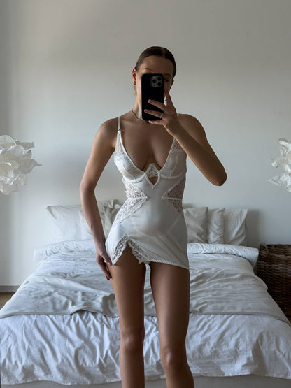 CÉLINE PEARL LACE MINI DRESS